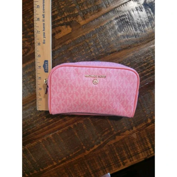 Michael Kors Pink Leather Small Cometic Bag Makeup Bag - Picture 3 of 10